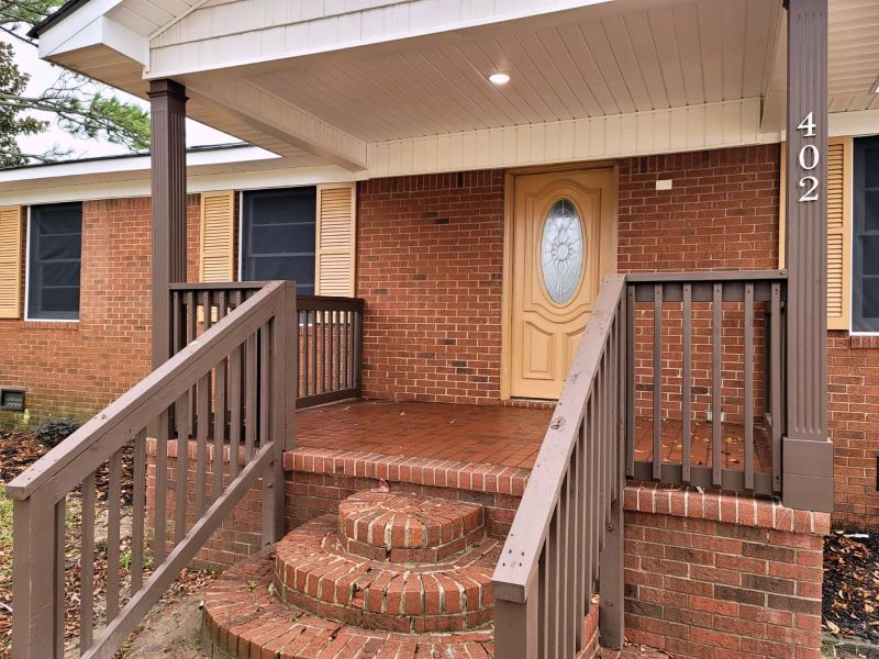 402 E Duke St, Dunn, NC 28334