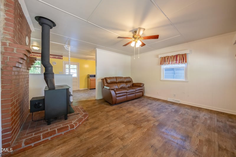 402 Forrest St, Hillsborough, NC 27278