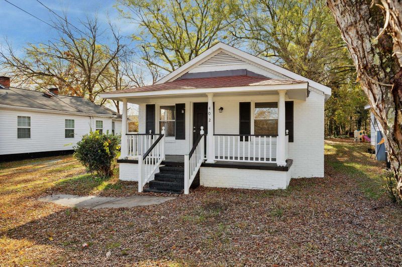 402 Foster St, Burlington, NC 27217