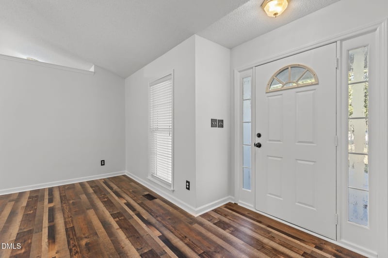 402 Gem Dr, Knightdale, NC 27545