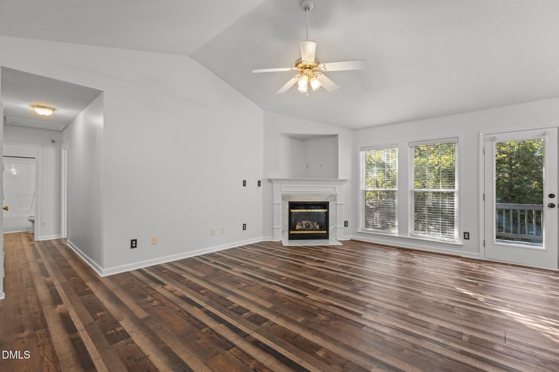 402 Gem Dr, Knightdale, NC 27545