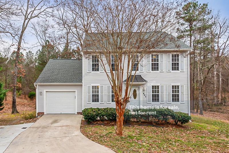 402 Greystone Dr, Durham, NC 27703