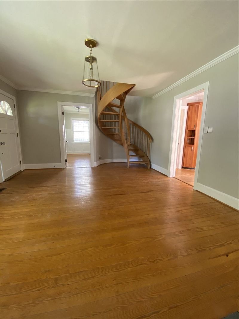 402 Harding St, Raleigh, NC 27604