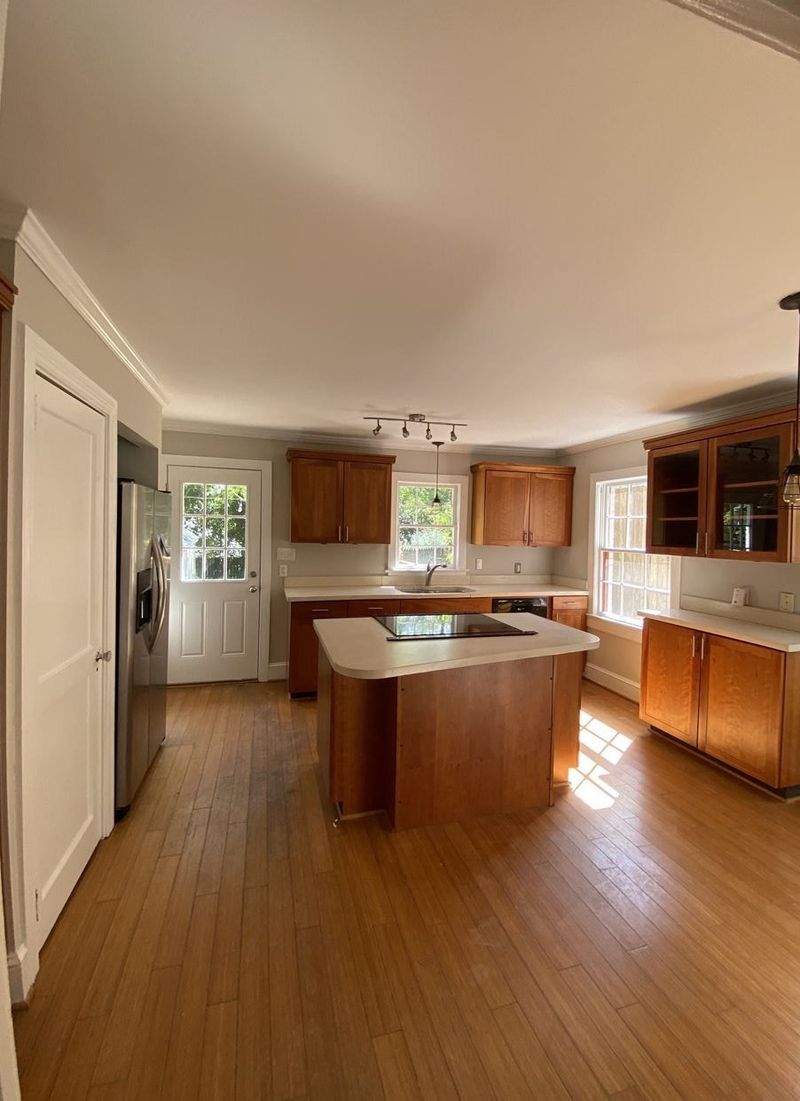 402 Harding St, Raleigh, NC 27604