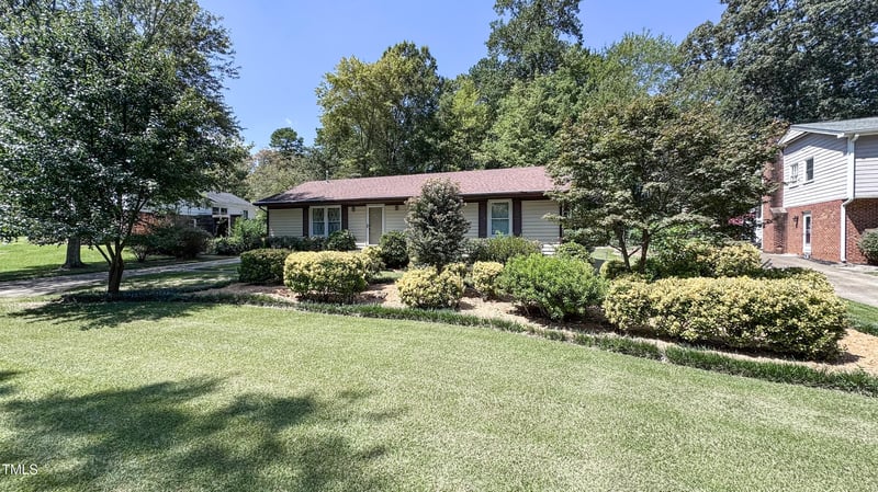 402 Hudson Ct, Cary, NC 27511