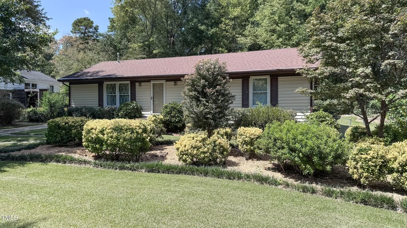 402 Hudson Ct, Cary, NC 27511