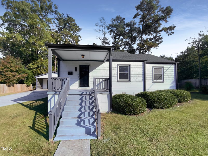 402 N King Charles Rd, Raleigh, NC 27610