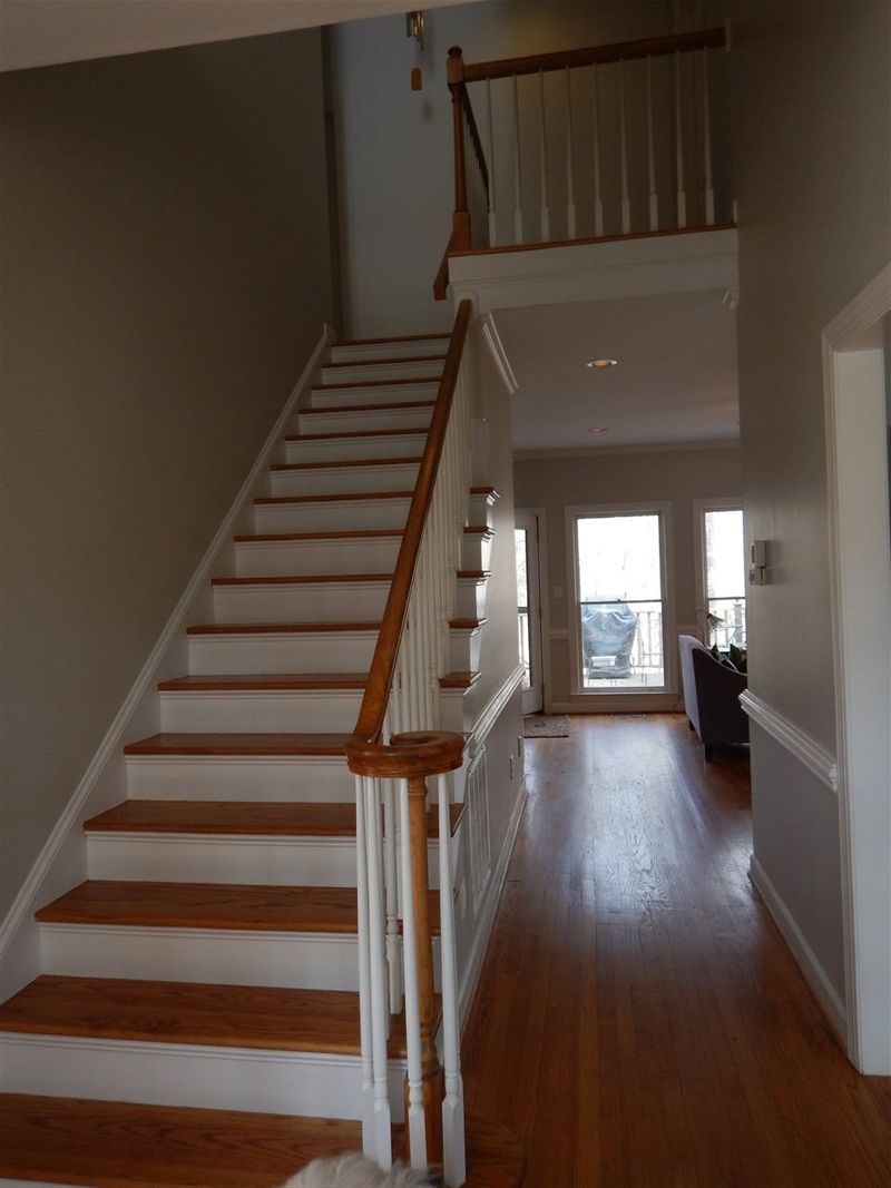 402 Livingstone Dr, Cary, NC 27513