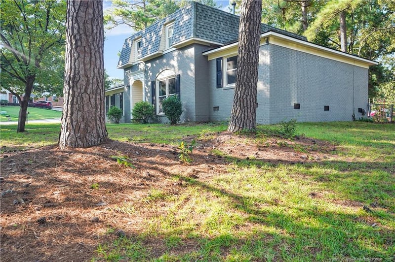 402 Lotus Dr, Fayetteville, NC 28303