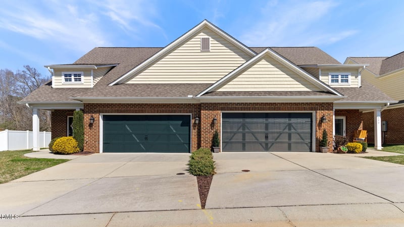 402 Mockingbird Ln, Mebane, NC 27302