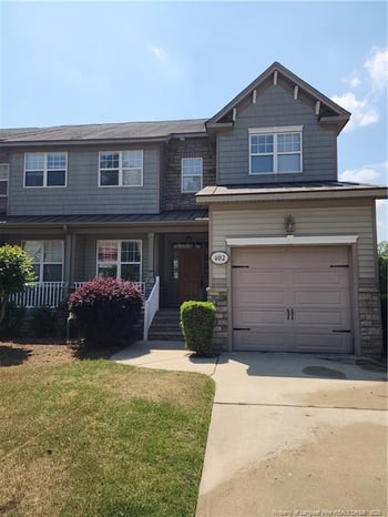 402 Ponton Dr, Fayetteville, NC 28314