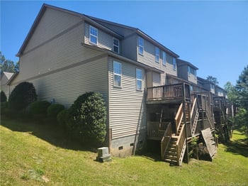 402 Ponton Dr, Fayetteville, NC 28314