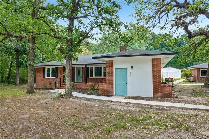 402 Poplar Hill Rd, Fayetteville, NC 28312
