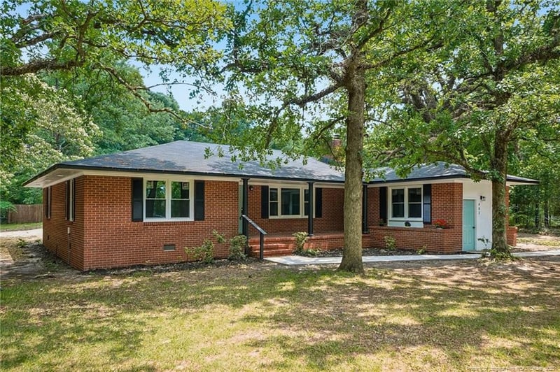 402 Poplar Hill Rd, Fayetteville, NC 28312