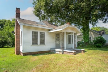 402 Poplar St, Graham, NC 27253