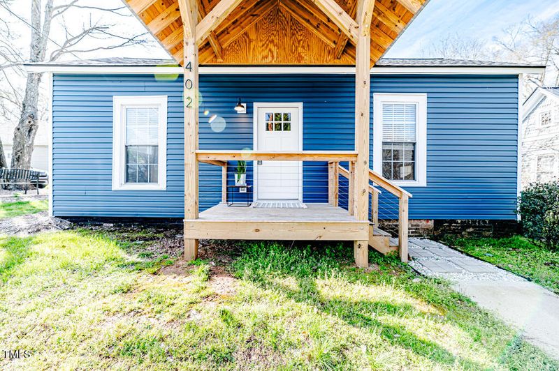 402 Providence Rd, Graham, NC 27253