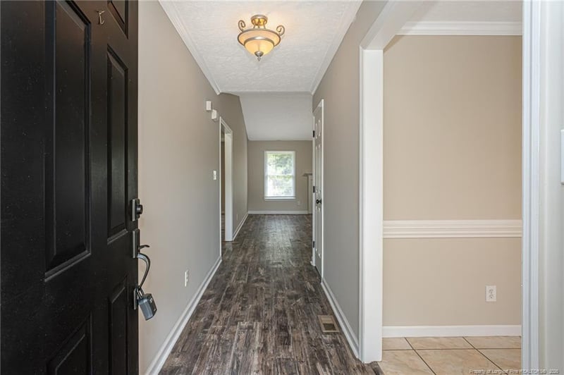 402 Roundtree Dr, Fayetteville, NC 28303