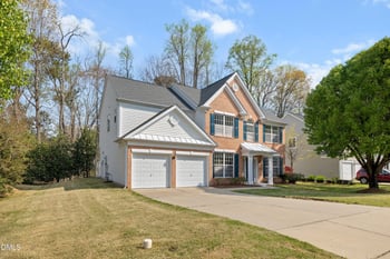 402 Sherwood Forest Pl, Cary, NC 27519