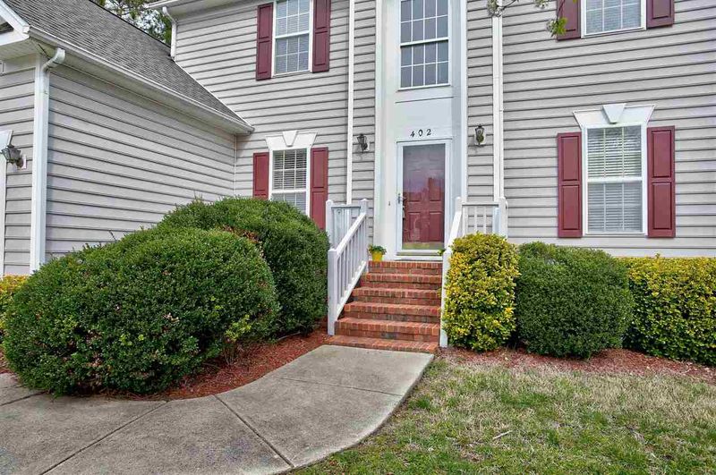 402 Stinhurst Dr, Durham, NC 27713