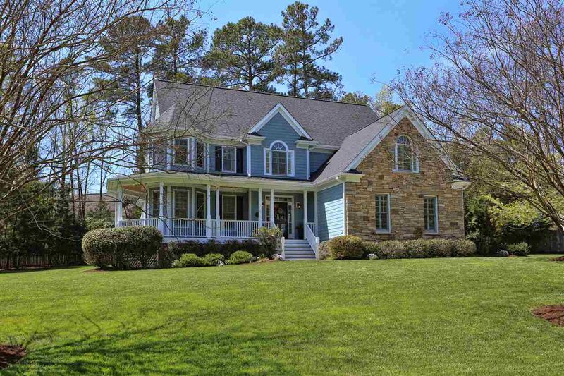 402 Tramore Dr, Chapel Hill, NC 27516