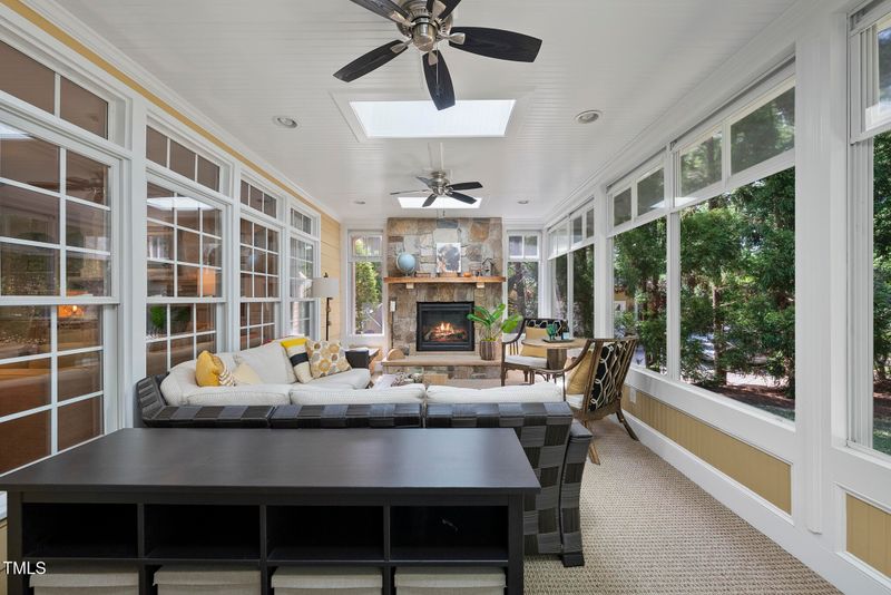 402 Troycott Pl, Cary, NC 27519
