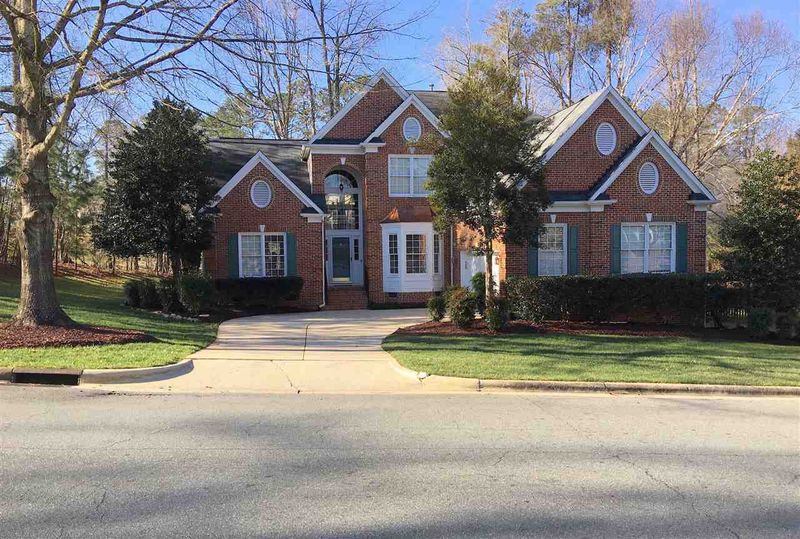 402 Wakehurst Dr, Cary, NC 27519