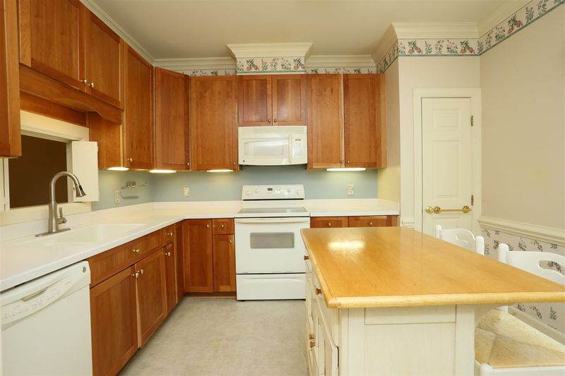 402 Weathergreen Dr, Raleigh, NC 27615
