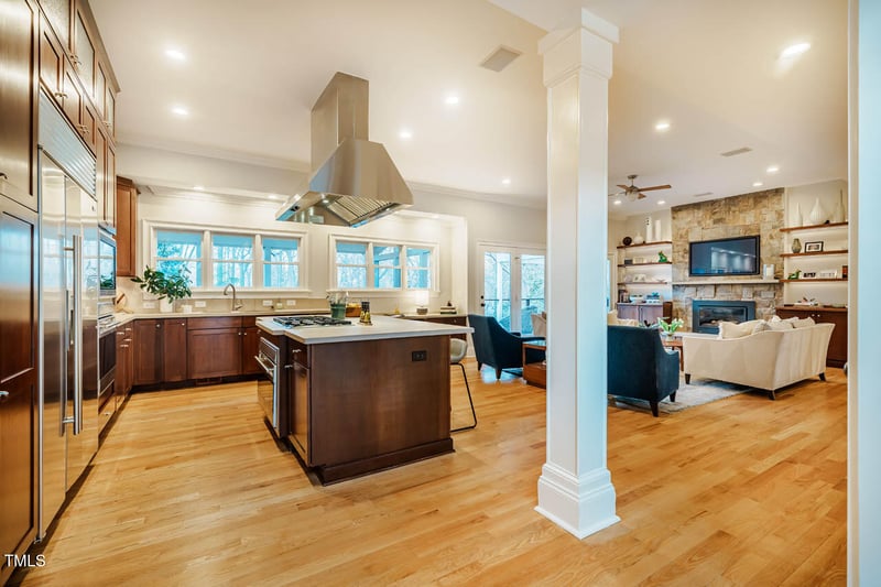 402 Westwood Dr, Chapel Hill, NC 27516