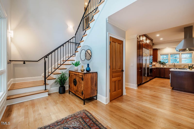 402 Westwood Dr, Chapel Hill, NC 27516