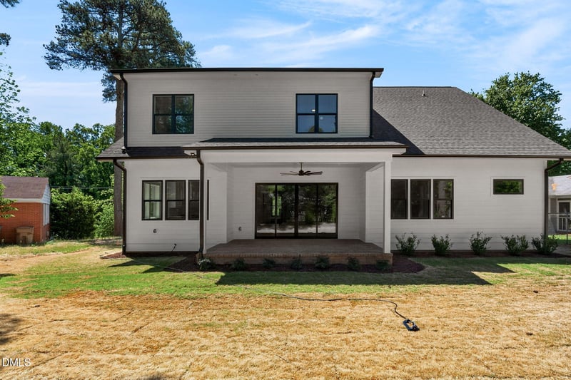 402 Willow St, Cary, NC 27511