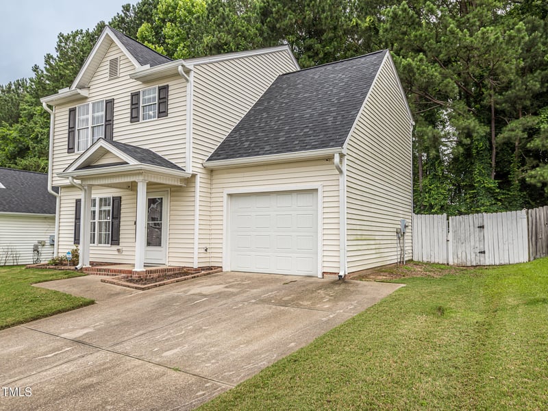 4020 Mindspring Dr, Raleigh, NC 27610