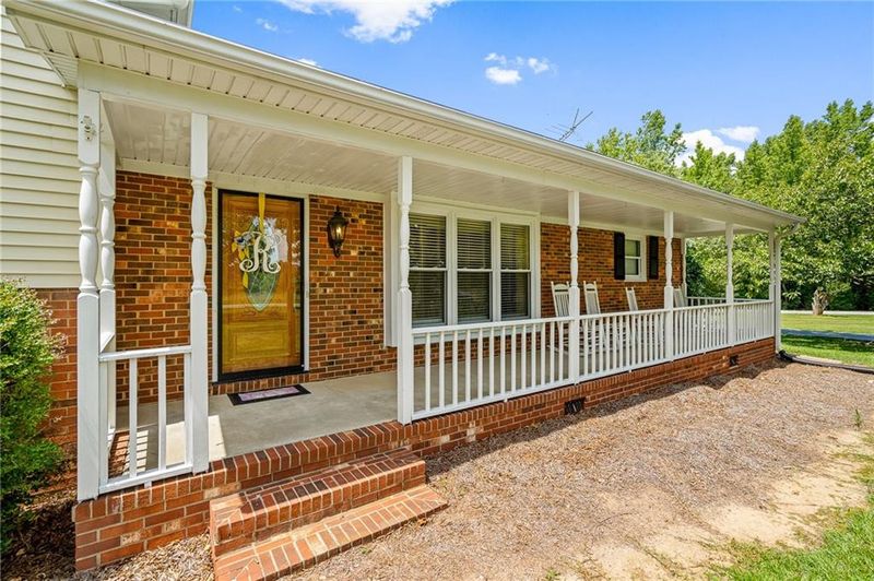 4020 N Nc 62 Hw, Burlington, NC 27217