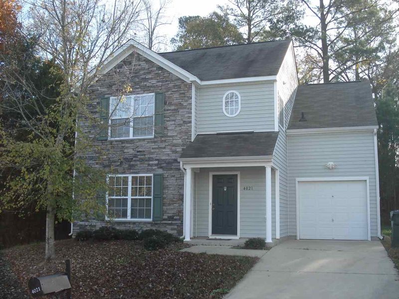 4021 Griffis Glen Dr, Raleigh, NC 27610