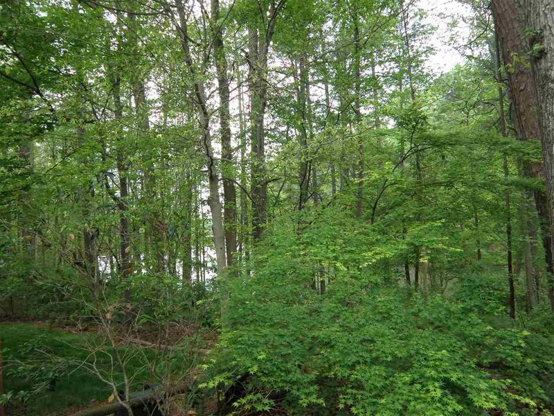 4021 Lake Point Cir, Raleigh, NC 27606