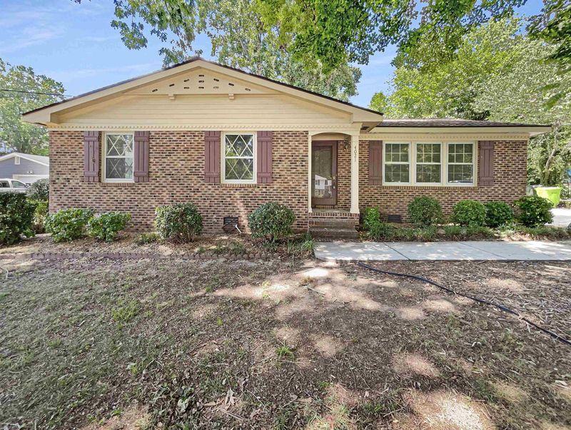 4021 Pin Oak Rd, Raleigh, NC 27604