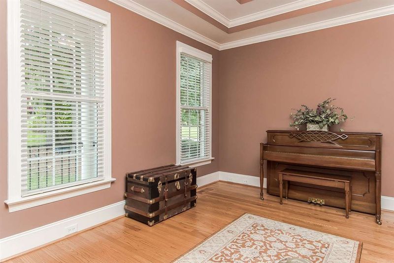 4021 Summer Brook Dr, Apex, NC 27539