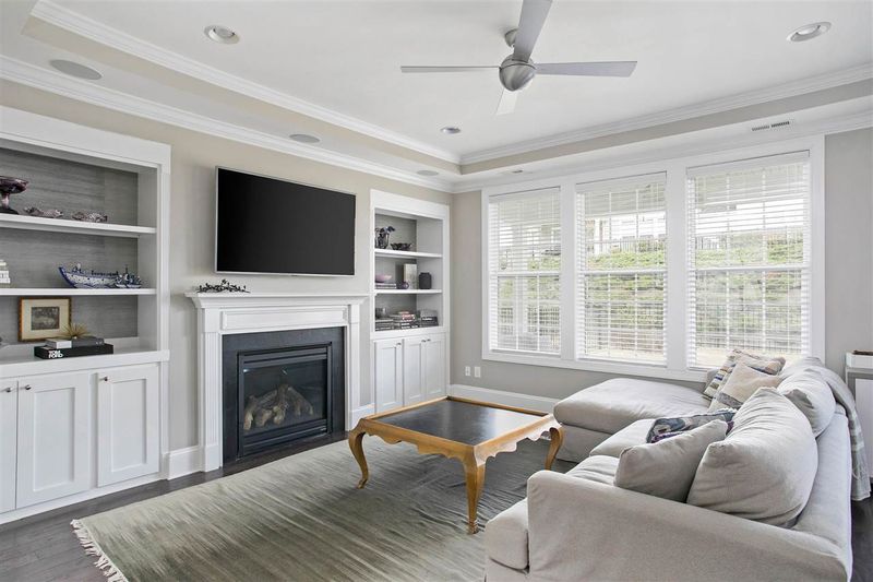 4021 Windflower Ln, Raleigh, NC 27612