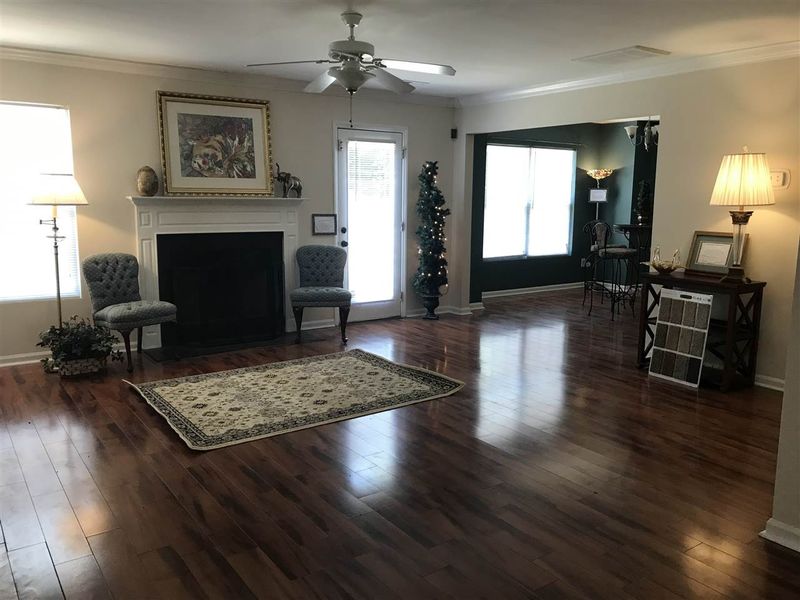 4024 Griffis Glen Dr, Raleigh, NC 27610