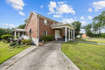 4024 Rural Retreat Rd, Burlington, NC 27215