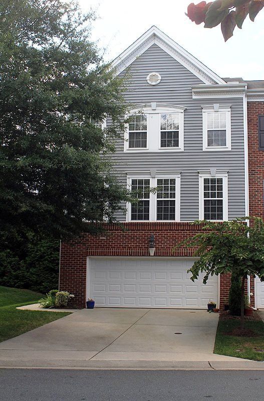 4025 Baileyfield Dr, Raleigh, NC 27612