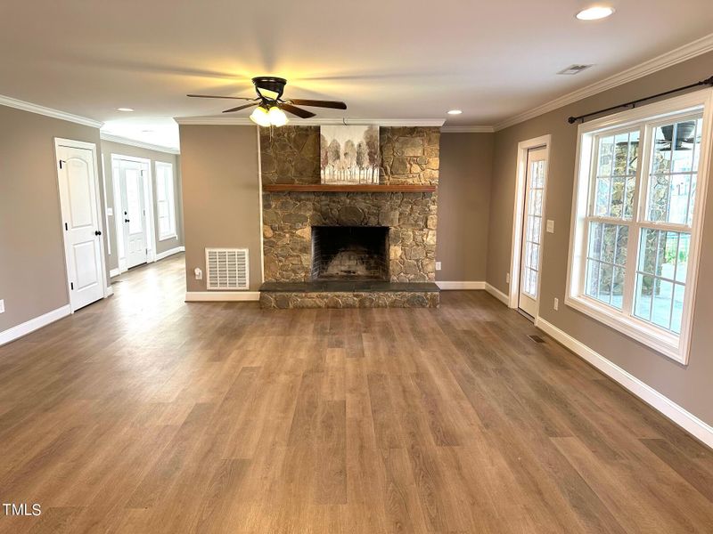 4025 Clapp Mill Rd, Burlington, NC 27215