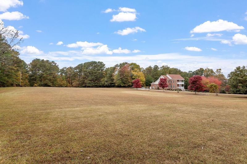 4025 Cuchalain Rd, Raleigh, NC 27616