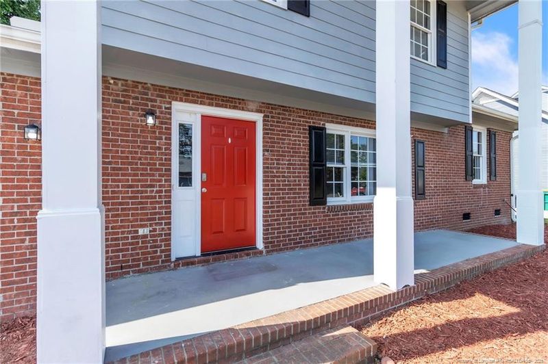 4025 Polk Dr, Hope Mills, NC 28348