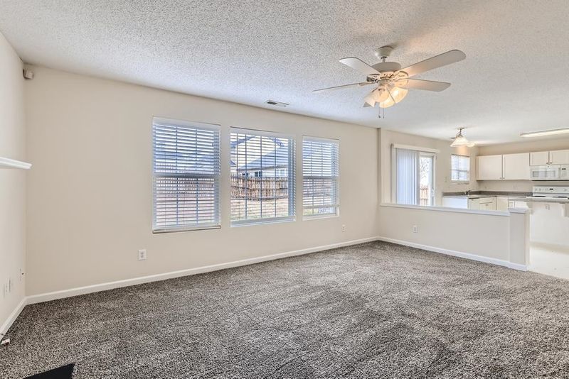 4025 Viewmont Dr, Raleigh, NC 27610