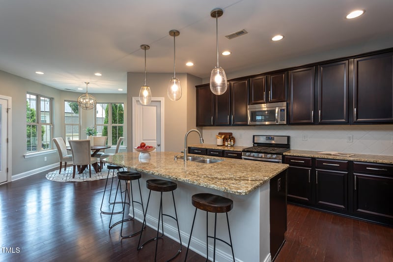 4026 Overcup Oak Ln, Cary, NC 27519