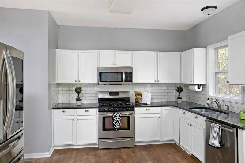 4026 Winecott Dr, Apex, NC 27502