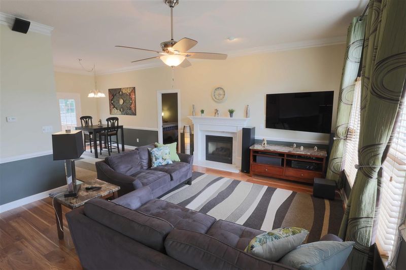 4027 Cashew Dr, Raleigh, NC 27616