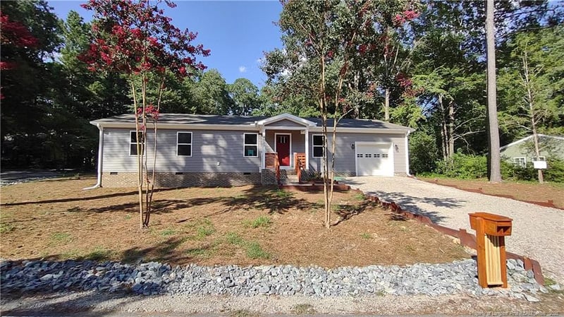 4027 Deer Track Trl, Sanford, NC 27332