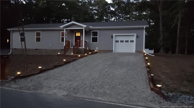 4027 Deer Track Trl, Sanford, NC 27332