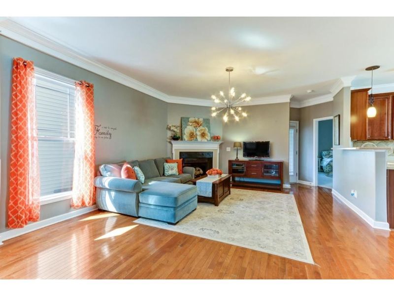4027 Lauder Ln, Burlington, NC 27215